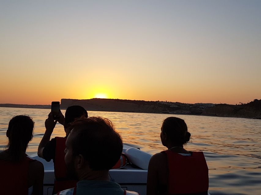 Lagos: Guided Ponta da Piedade Sunset Boat Tour - Shared group vs private tour, and which is best for you