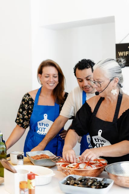 Lagos: Market Tour and Cataplana Cooking Class - Your chef-led Cataplana lesson, step by step