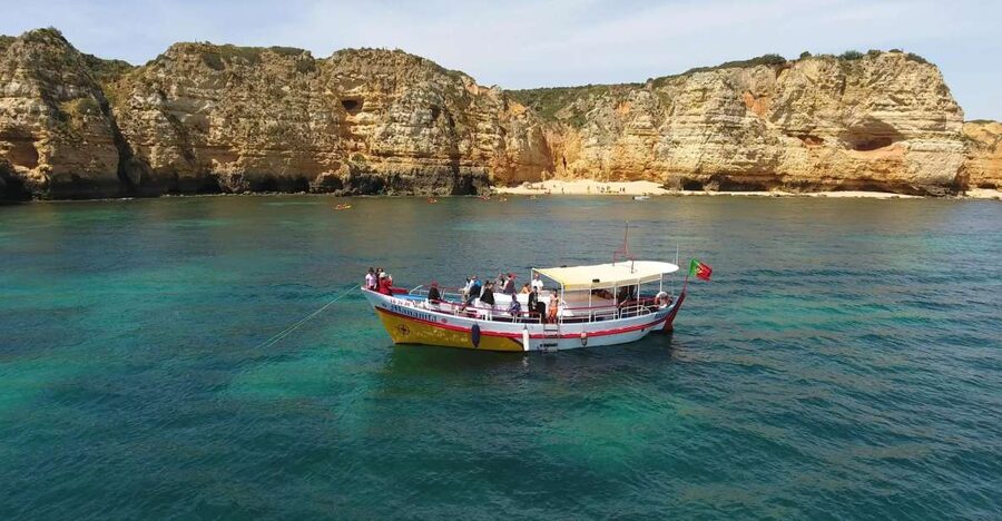Lagos: Ponta da Piedade Cave and Coastal Tour - Getting on the Mananita: what happens in the early minutes