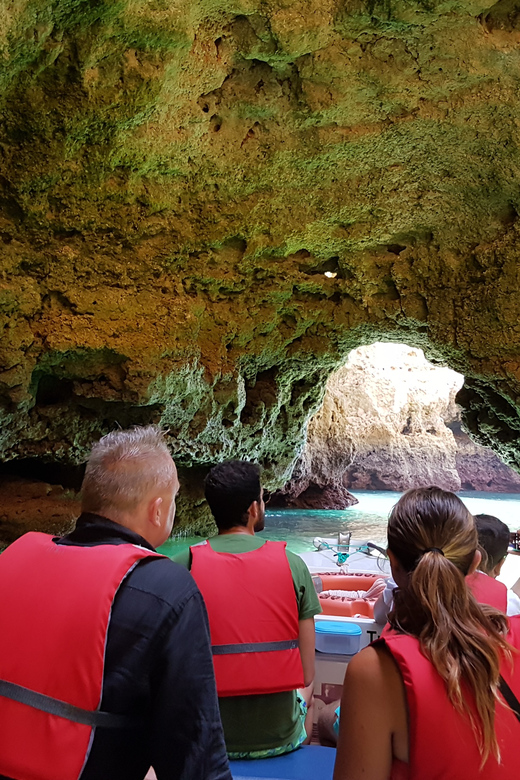 Lagos: Ponta da Piedade Grotto 1-Hour Tour with Local Guide - Rock formations with names: why the Siamese Twins and friends make the coast feel personal