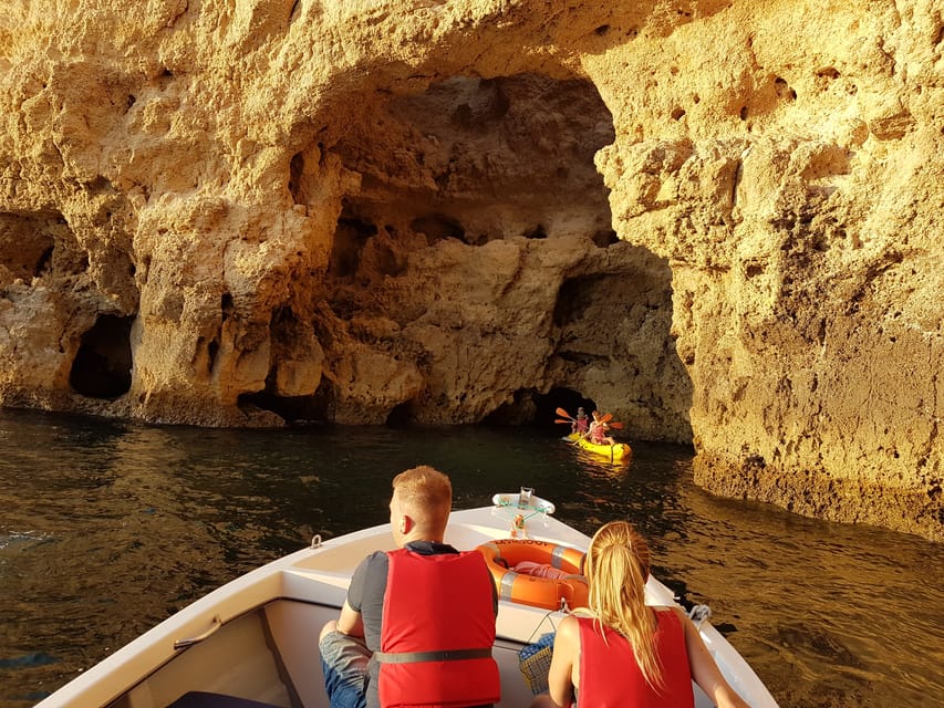 Lagos: Ponta da Piedade Grotto 1-Hour Tour with Local Guide - Guides, languages, and why a local captain can change the whole experience