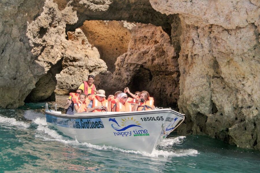 Lagos: Ponta da Piedade Rock Formations Guided Boat Tour - Ponta da Piedade from the water: why a 75-minute cruise works