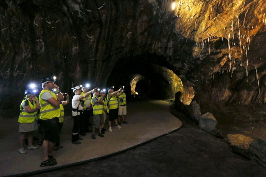 Loulé: St. Barbara Art Collection w/Guided Salt Mine Tour - What to Pack and Wear for a Comfortable Mine Walk