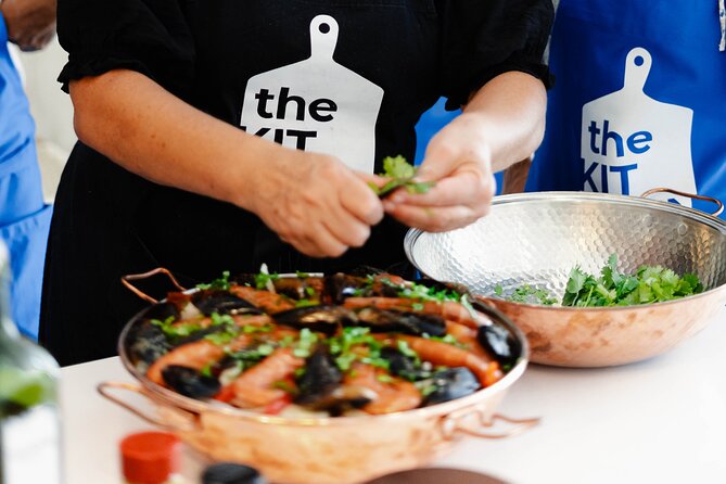 Market Tour & Cooking Class: Algarve’s Seafood Cataplana - Who should book this cataplana class in Lagos?