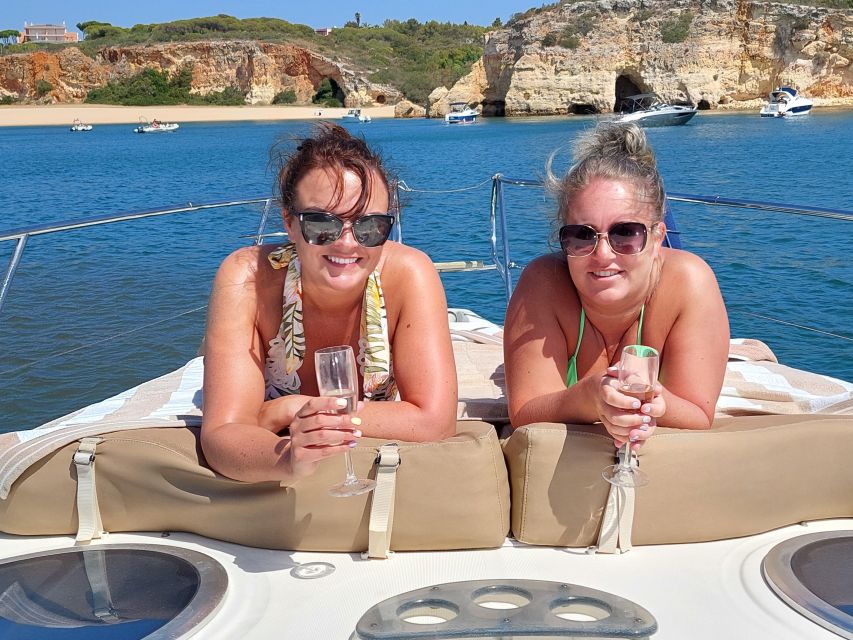 Morning/Afternoon Luxury Yacht Cruise with Drinks and Snacks - Drinks and Snacks on Board: Simple Inclusion, Real Enjoyment