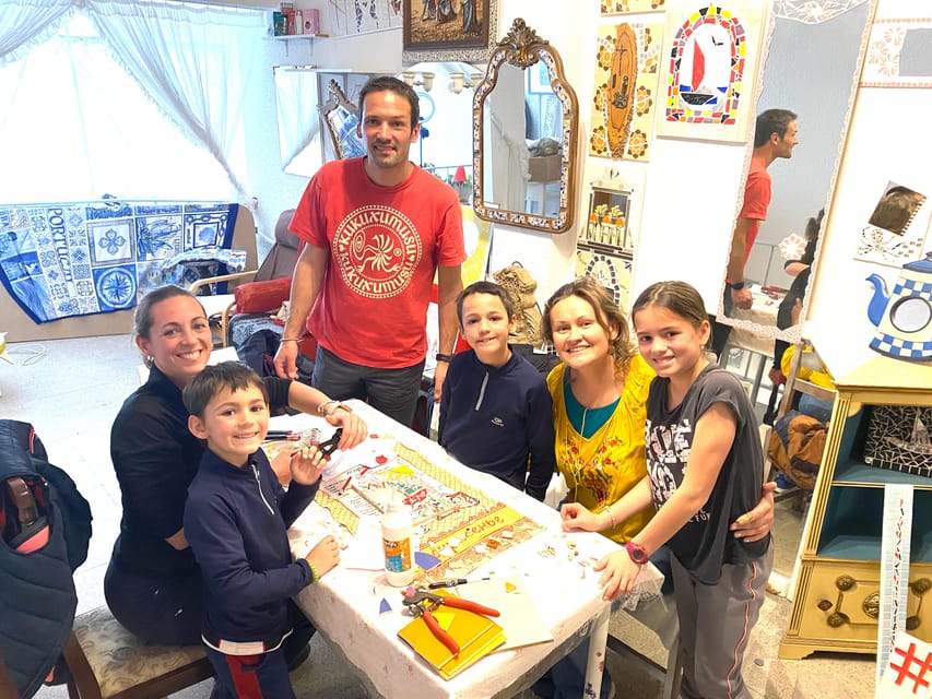 Olhão: Art Mosaic 2 hours Workshop by MosaicOlhão - The best part: real instruction from the artists, including Daria