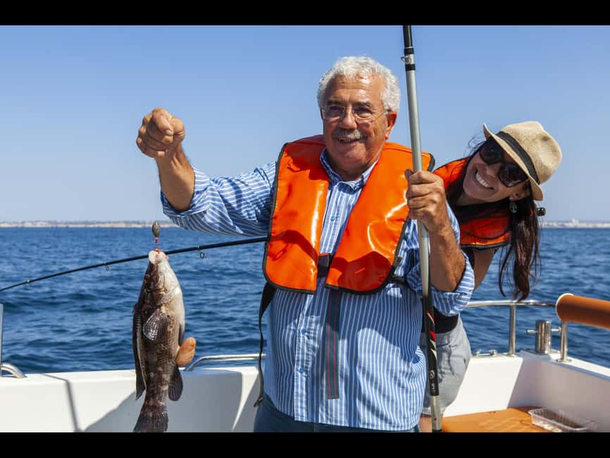 Portimão: Algarve Reef Fishing - From the Portimão Pier Check-In to a Quick Safety Brief