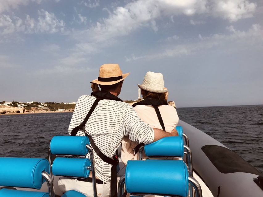 Portimão: Benagil Cave, Marinha Beach Speedboat Tour - Guides, group feel, and safety that lets you relax