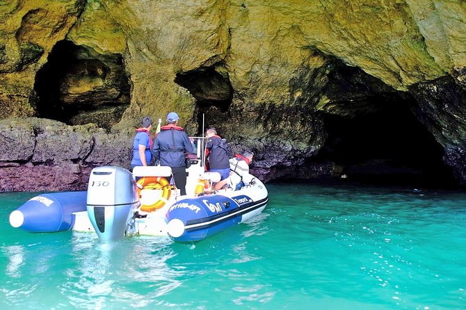 Portimão: Benagil Caves Speedboat Tour - On board: seating, comfort, and what motion feels like