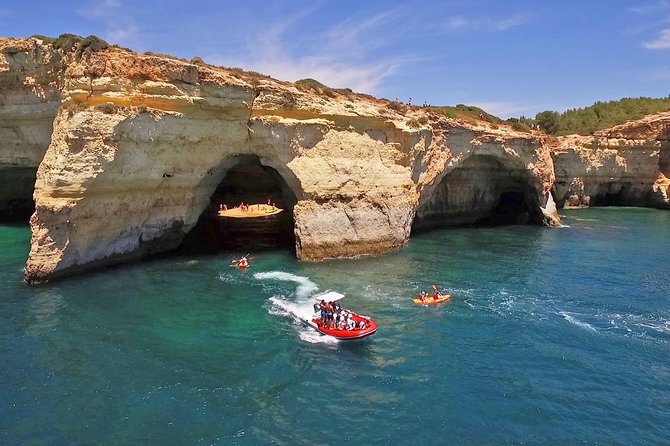 Portimão: Benagil Caves Speedboat Tour - Getting to Atlantis Tours in Portimão without stress