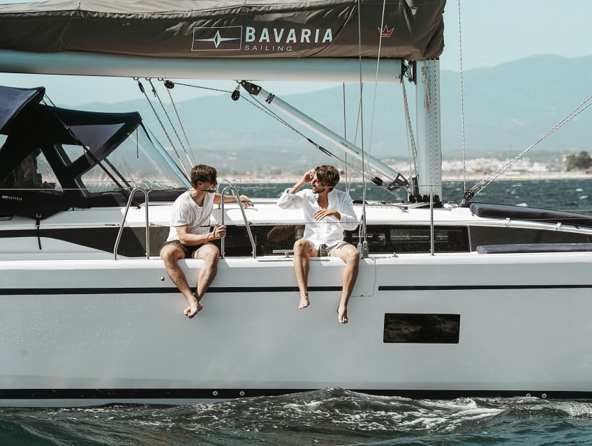Portimao: Full Day Luxury Sail-Yacht Cruise - Marine life on the Algarve coast: dolphins and how to watch responsibly