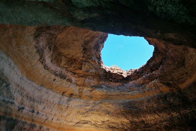 Portimão to Benagil: Adrenaline Wave 90 Minutes Cave Tour - Guides and captains: the names that kept showing up