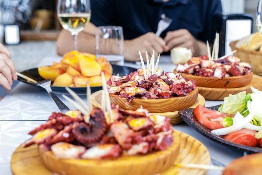 PORTUGUESE WINE TASTING IN THE HEART OF FARO - Faro’s Wine Culture Lesson, Guided by Barbara or Alessandra