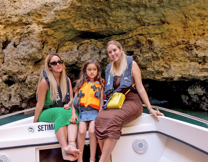 Private Tour 1h30 I Benagil´s Best Caves - Armação de Pêra - Why This Benagil Boat Route Feels Smarter Than Shore-Hopping