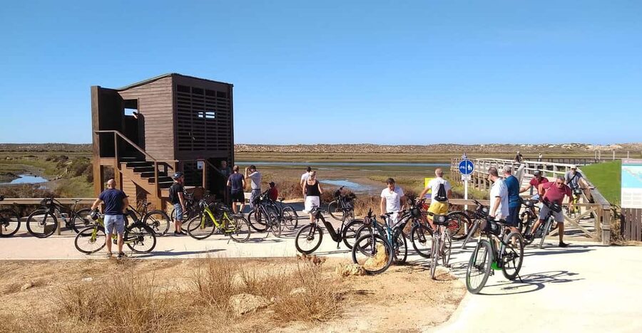 Ria Formosa: Guided Bike Tour (3h), Início na Quinta do Lago - How the Route Works on the Algarve Coastal Ecovia