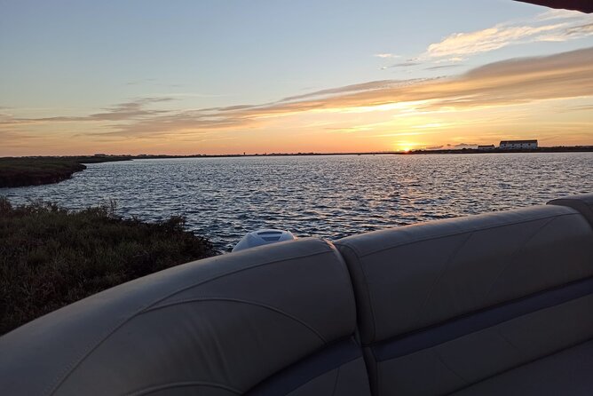 Romantic Sunset Tour in the Ria Formosa from Faro - Champagne, music, and the guide’s role in making it feel personal