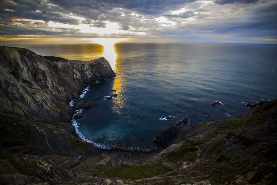 Sagres: Sagres Natural Park Sunset Tour by Jeep - What to pack so the jeep ride and sunset actually feel comfortable