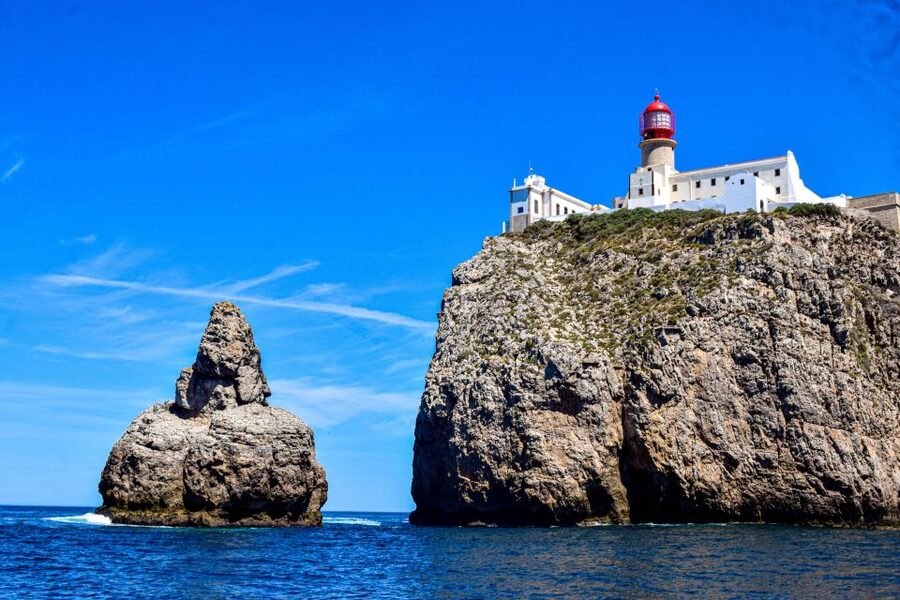 Sagres: Wildlife Tour Dolphins and Caves - Routes can change, plus a bonus at the south side of the journey