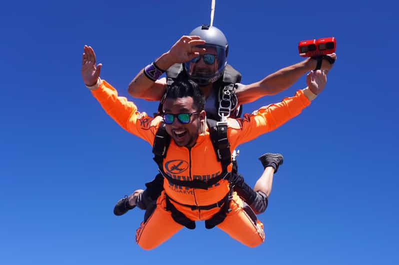 Skydive Algarve: Tandem Skydiving 10.000ft (up to 15.000ft) - Key things that make Skydive Algarve different