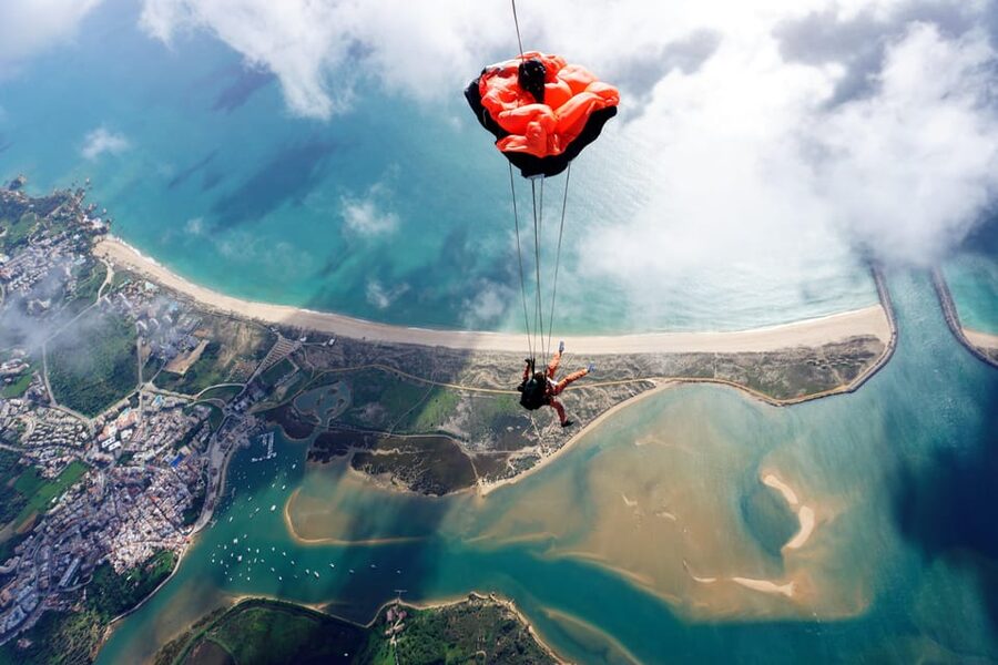 Skydive Algarve: Tandem Skydiving 10.000ft (up to 15.000ft) - The jump itself, exit cues and how your instructor keeps it controlled