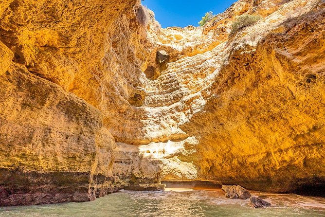 Superb Private caves tour with highly skilled skipper - Your 90-minute plan: what you get in the Carvoeiro Caves stop