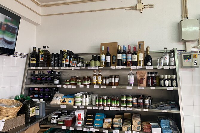 Tavira Olive Experience Factory Tour and Tasting - Timing and Seasons: Why You Might Not See the Machines Running