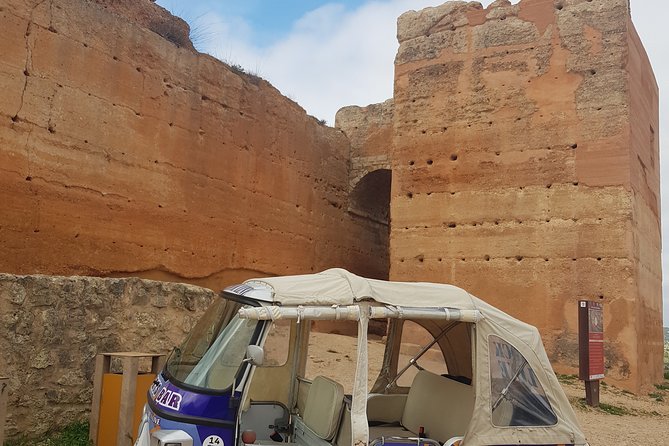 TOURS CARLOS SMILE TUK TUK - coast, country side or mix - Algar de Benagil and Carvoeiro: Coastal Stops Made for Photos