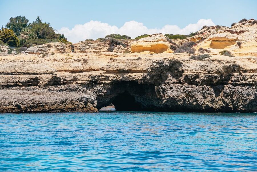 Vilamoura: Benagil Cave Boat Tour with Entry - Entering Benagil Cave: what you’ll see and how to time your photos