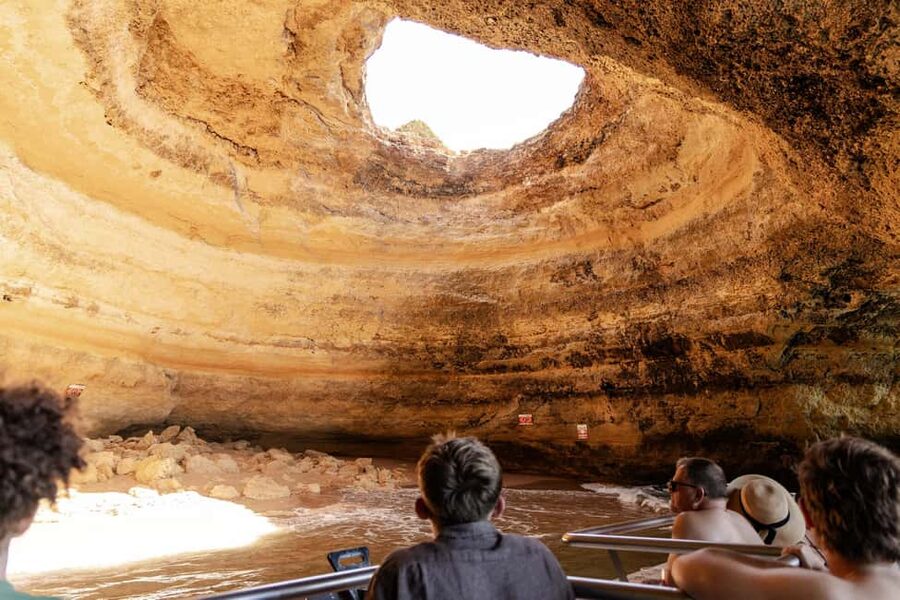 Vilamoura: Benagil Cave Quest Boat Tour - Key Points at a Glance
